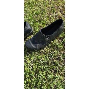 Women Clarks Bendables Casual Shoe Black Leather  Slip On